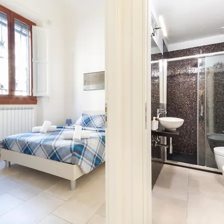 La Casa Di Walter Two Steps From The Centre Daire
